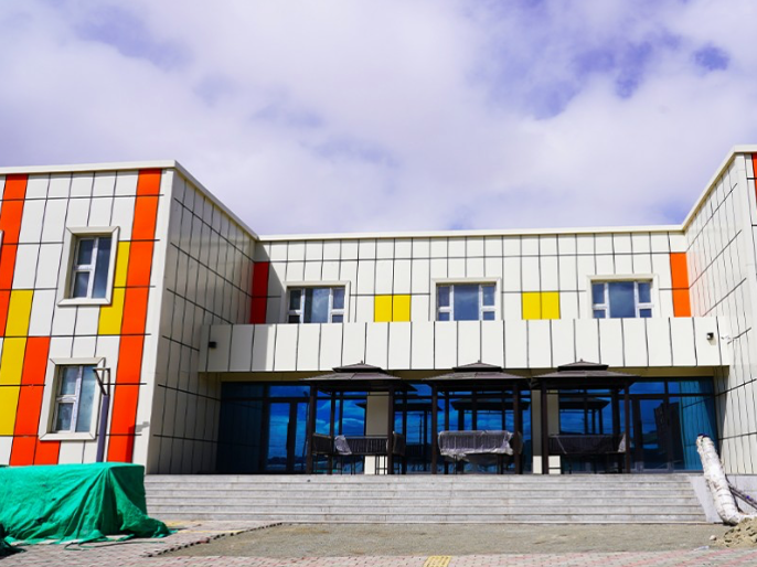 Сонгинохайрхан дүүрэгт 280 хүүхдийн бага сургууль, цэцэрлэгийн цогцолборын барилгын ажил 86 хувьтай үргэлжилж байна